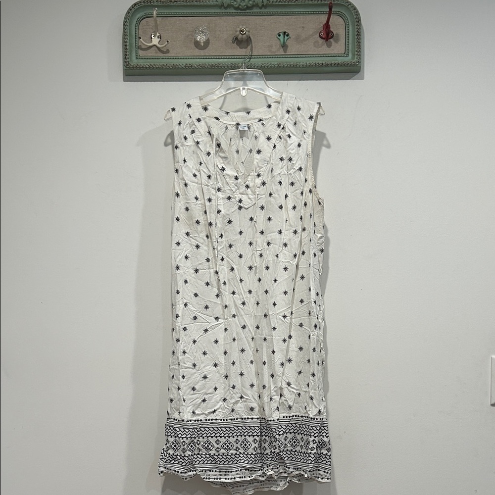 Old Navy Rayon bohemian print White and Black Mini Dress women’s large tall